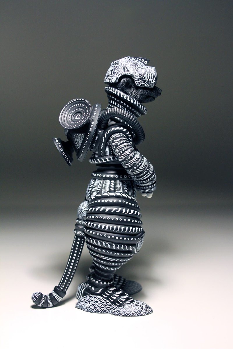 okainaimage's tweet photo. New collaboration custom toy art with @ARCTONG 
“M2 spacer II” https://t.co/ddeCpCkACW