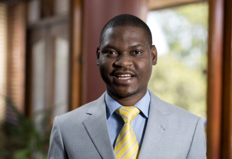 NewsHawksLive's tweet photo. #Money
Zimbabwean techpreneur and vice-president of financial technology company Chipper Cash, Pardon Mujakachi,says the fast-growing firm has secured a licence to set up operations in Rwanda. Chipper Cash,funded by Amazon billionaire Jeff Bezos,facilitates cross-border payments. https://t.co/yfCwMK9dCw