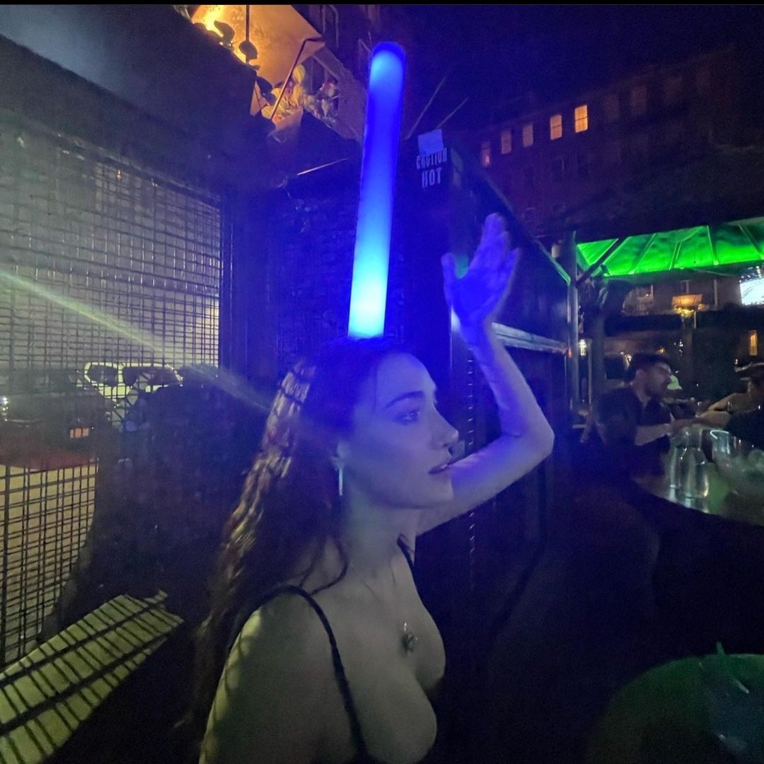 Someone told her being drunk in the cantina was.... "unladylike"