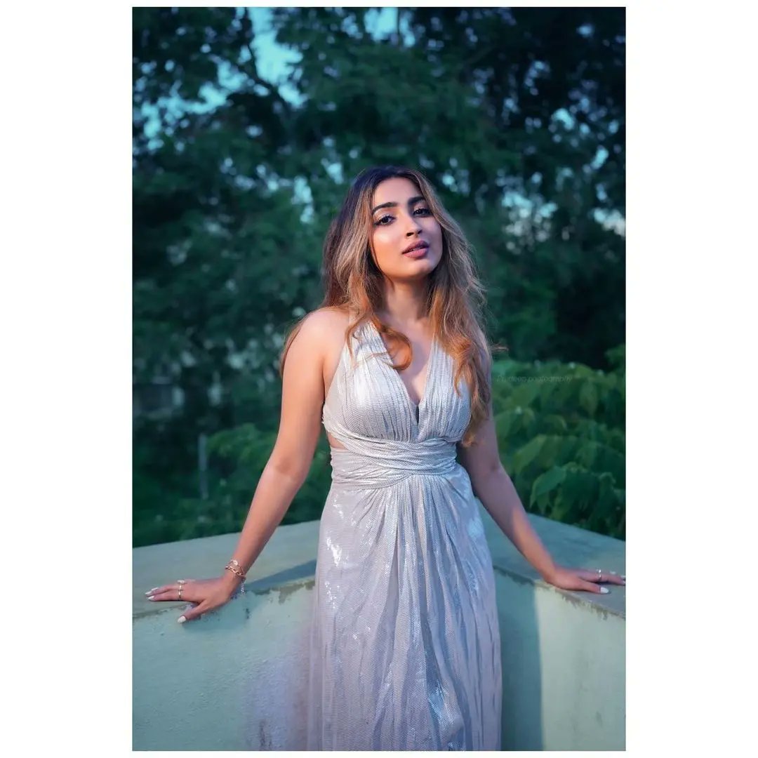NHeroines's tweet photo. Future Star Miss #SaanyaIyer All Stunning Click's. @_gusgrace_ #Heroine #KannadaHeroine #KannadaHotActress #HotInSaree #HotActress #DancingChampion #KannadaCinema #TakeOneCinemazz #NammaHeroines https://t.co/jJkMLR9Yz3