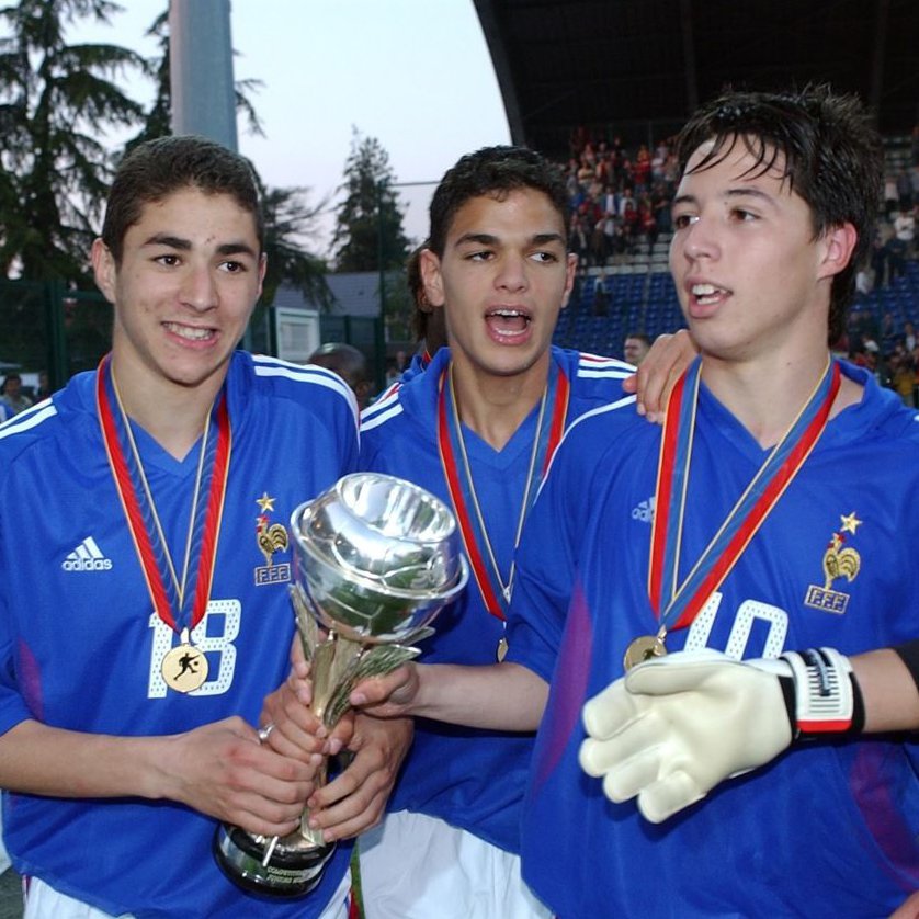 Happy Birthday Samir Nasri! Benzema, Ben Arfa and Nasri lifting the 2004 UEFA European Under-17 Championship. 