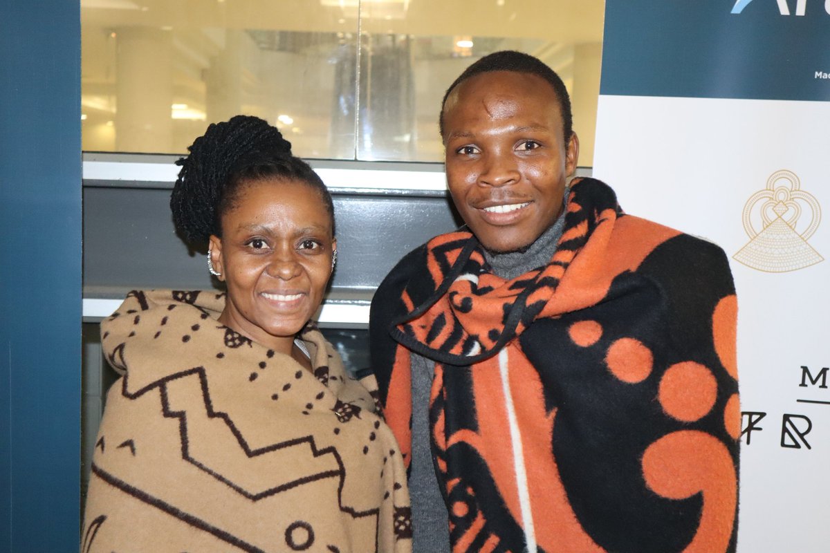 RantsatsiMokeki's tweet photo. My Sister at The Aranda Family Mme Palesa Tladi ❤ Young Basotho Designers Collection Official Launch 🇱🇸❤🔥 @ArandaTextiles
#arandablankets #ybdc #youngbasothodesigners
#africanblankets #basothoculture
#madeinsouthafrica #basothoblankets #madeinafrica https://t.co/dEQdPxs6wL
