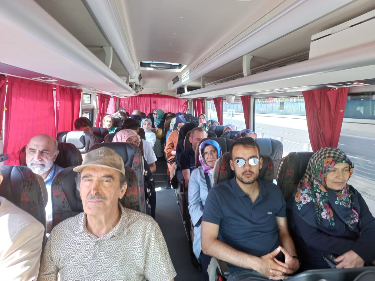 Maltepe Ensar Ailesi Geleneksel Ensar Vakfı 36. Kır gezisine katılmak için yollardayız...
 #maltepeEnsar
#kırgezisi
<a href="/ss_ener/">Şener Ağaç</a>
<a href="/EnsarHanimlar/">Ensar Vakfı Hanımlar</a> 
<a href="/OzarslanZehra/">zehra ozarslan 🇹🇷</a> 
<a href="/zehratrkmen6/">Zehra Türkmen</a> 
<a href="/DilekKoksall/">Dilek Köksal</a> 
<a href="/mltp_gencensar/">GencEnsarMaltepe</a>