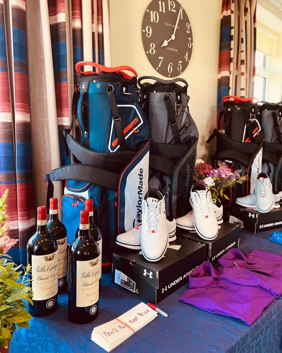 CirencesterGolf's tweet photo. πPresidentβs Day is under way! π @CirencesterGolf π β³οΈ #golfinthecotswolds #majorday #presidentsday https://t.co/lmLLAtSKSE