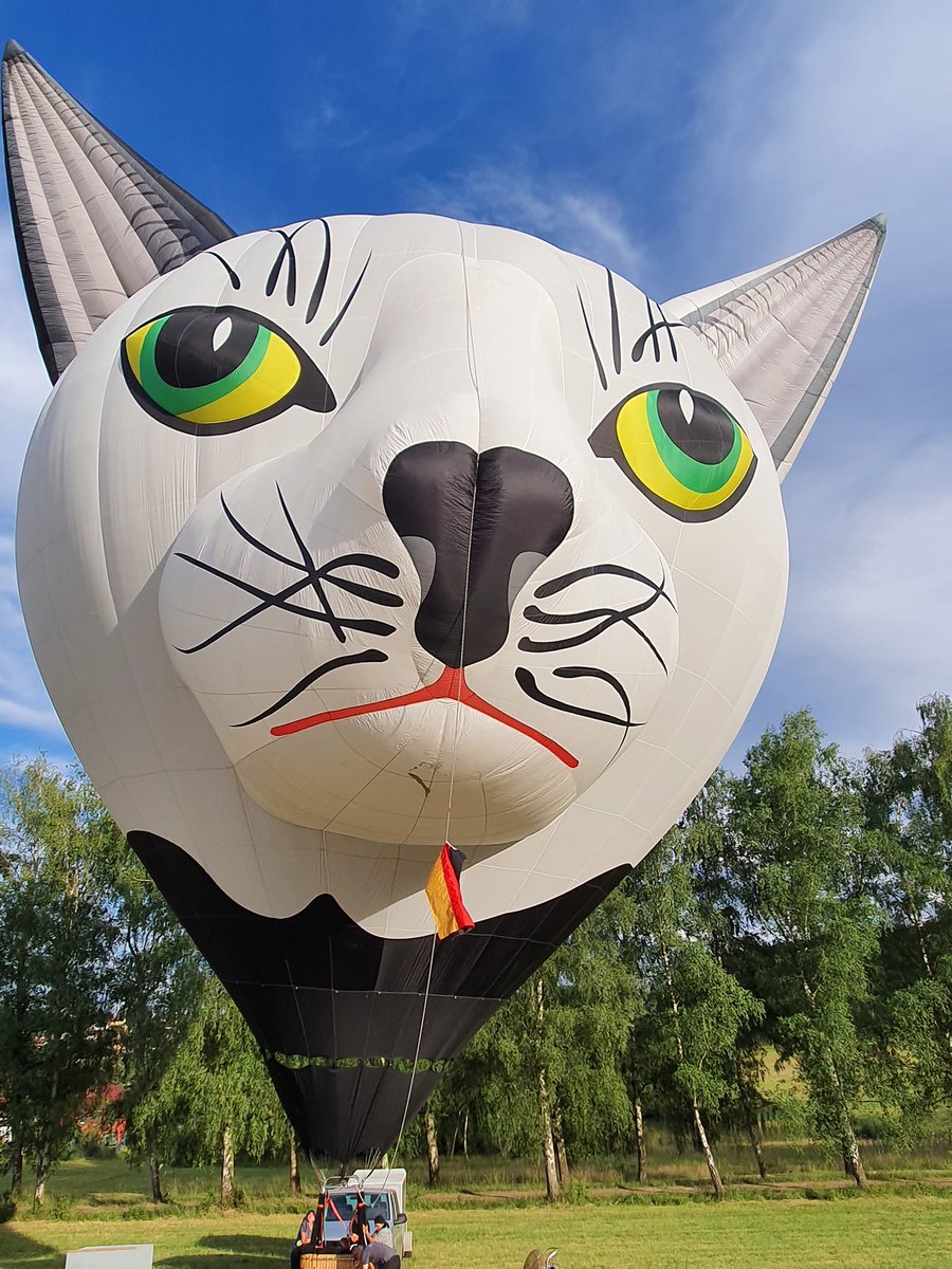 MinkRoman's tweet photo. Samstagabend schöne #ballonfahrt von #illingen bis #vogelsbüsch 19,85 km tolle strecke.
#ballonfahrt #gutscheine #saarland https://t.co/UDe1KjBhlw