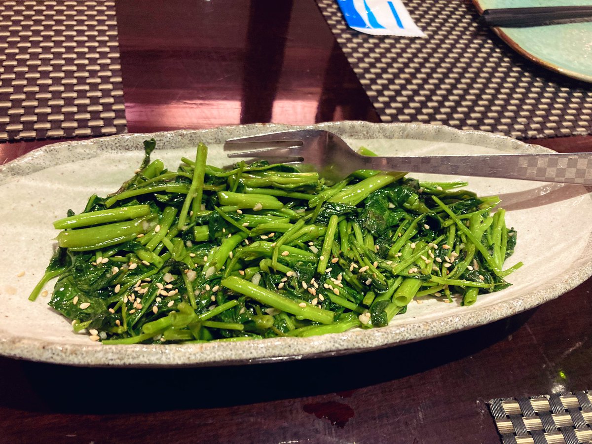 indiabishoku's tweet photo. 愛味のアバロン店の夜営業再開してたんですね。
知らなかったです。
おススメ↓
　竹輪磯辺揚げ
　納豆巻き
　空芯菜ニンニク炒め

#愛味
#アバロン店
#ベリーロングタイムと覚えてくれてる店員さん https://t.co/tAPpHIy7fI