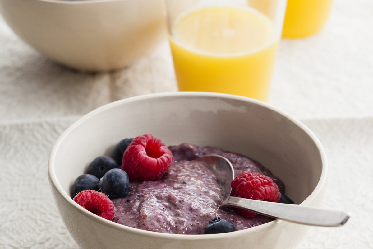 True Health magazine (@truehealthmag) on Twitter photo Time to get that glow 🌞
Nutritionist <a href="/AdvNut/">Christine Bailey</a> shares some delicious summery #recipes to nourish the #skin and body, including this super berry chia pudding>>truehealthmagazine.co.uk/super-berry-ch… Time to get that glow 🌞
Nutritionist <a href="/AdvNut/">Christine Bailey</a> shares some delicious summery #recipes to nourish the #skin and body, including this super berry chia pudding>>truehealthmagazine.co.uk/super-berry-ch…