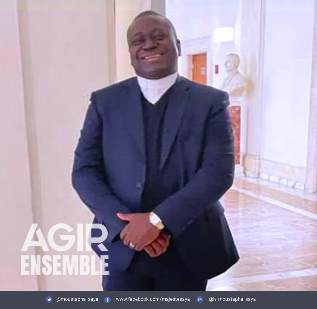moustapha_saya's tweet photo. J'adresse mes vives et sincères félicitations à l'Abbé Bertrand #MBEDJA #EWOTI, suite à sa nomination au poste Principal du Collège #Catholique Bilingue et Agricole Saint François d'Assise de #Ntui.
Bon vent «Padre» !
Merci Mgr Emmanuel #DASSI !
#MK
#CCBASFA
#AgirEnsemble https://t.co/SUeZMmk6GI