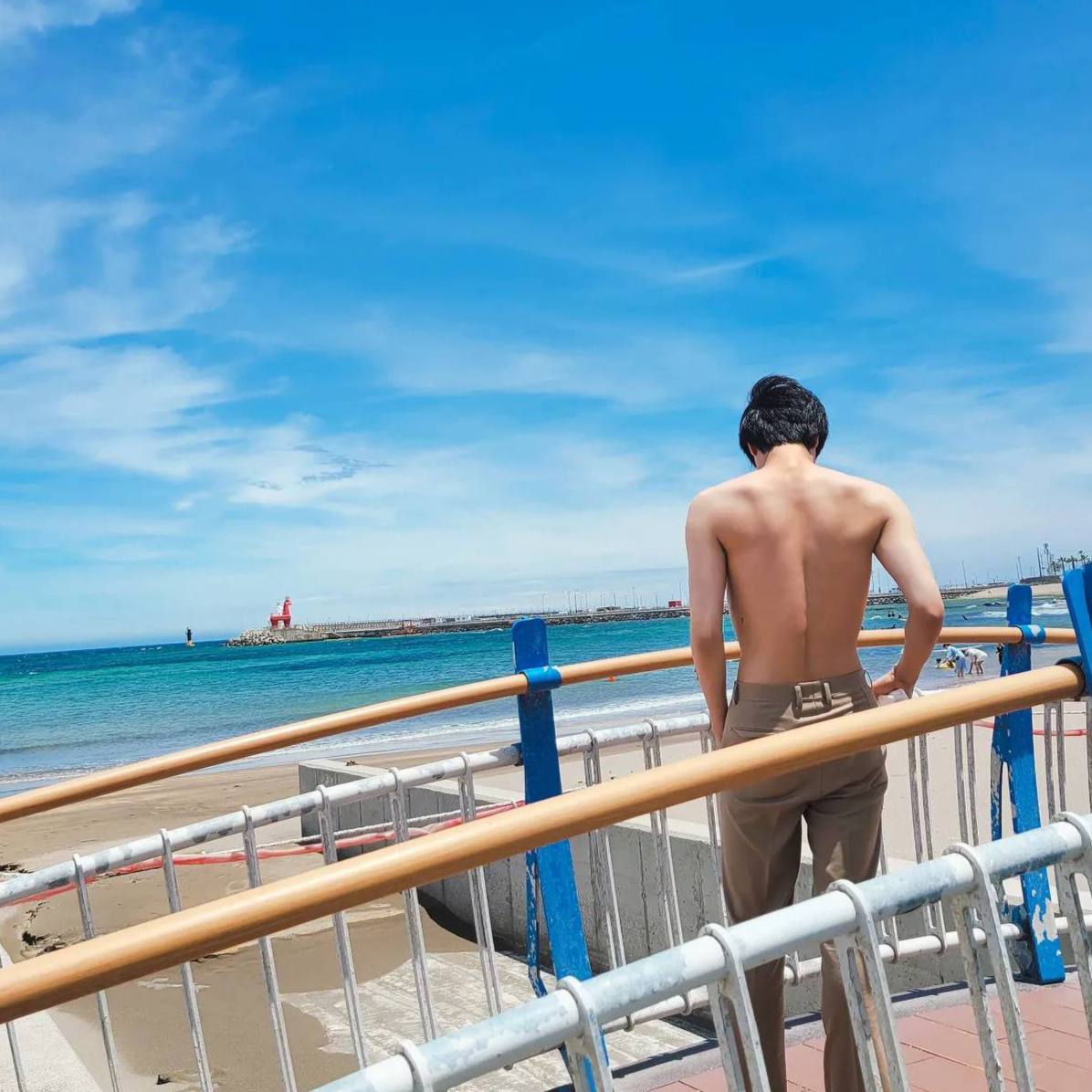 вот тебе и доброе утро.........