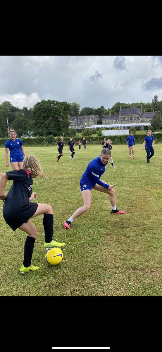 MountKellyFooty's tweet photo. Fabulous Morning For @Mount_Kelly U18Girls Coaching @saltashunited_w U11Girls ….. #BTPlaymaker #FACoaching @MountKellySport 
#FutureCoaches #FuturePlayers 💙🖤
The Conveyor Belt Of Women’s Football Grows and Grows …. https://t.co/h1616Y7qbZ