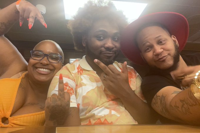 ✌🏽Infinity & 🚀 - These drunk mfs 🤣🤣🤣🤣🤣 #WLC https://t.co/jKa899PEZk