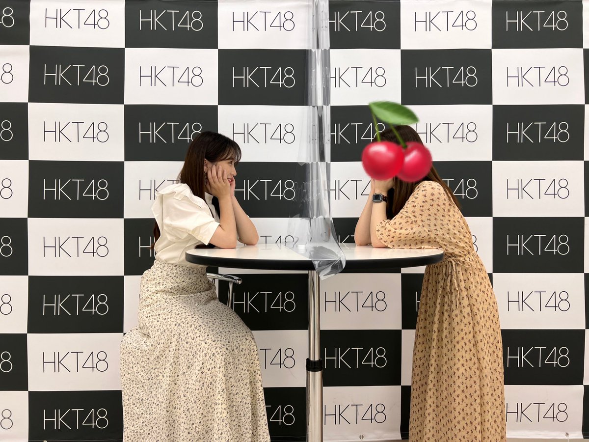 会場来たけど、チキってまだ並べない🤧
奈子ちゃんレーンは可愛い女の子がいっぱい居る！
今日も対局よろしくお願いします🤝
(写真は昨日の🫶💗)

#矢吹奈子
#なこめ