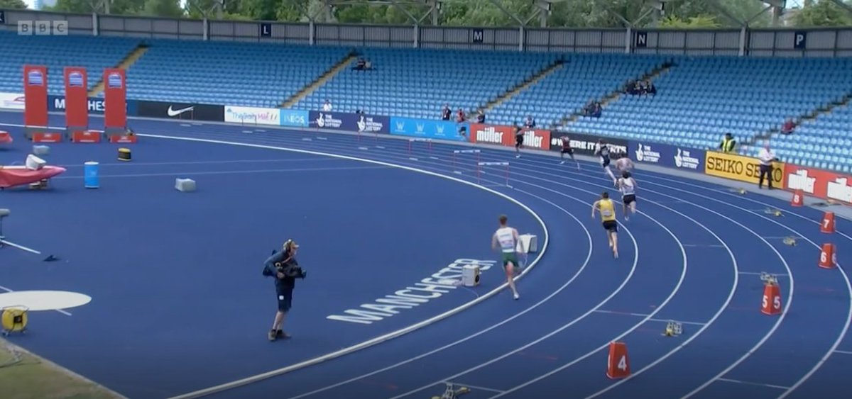cpsportscentre's tweet image. Screenshots of British Champs from BBC iplayer. Saturday bit better than Friday, but small crowds. Venue was Manchester Regional Athletics Arena, with covered seating for 6500. Should have been packed. What happened? @WorldAthletics @OlympicChannel @BritAthletics @CPSP2020