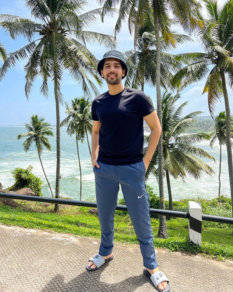 ArmaanMalik22's tweet photo. Hope you’re having a fun time wherever you are! With each passing day we have lesser time on this  beautiful planet.. let’s make the most of it x https://t.co/QRAAPF5eGF