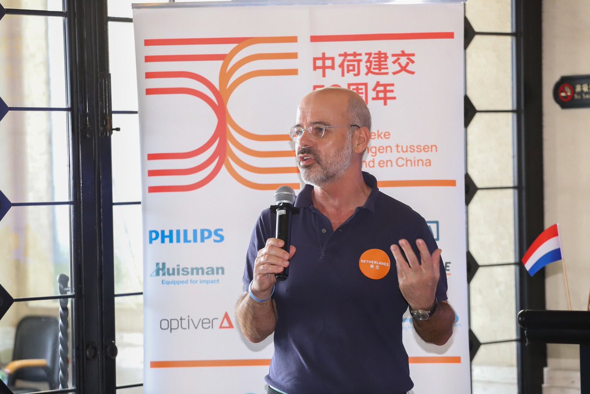 A great day for some sailing with Chinese and Dutch friends and business contacts on the Pearl River here in Guangzhou <a href="/NLinChina/">Embassy of the Netherlands in Beijing</a>