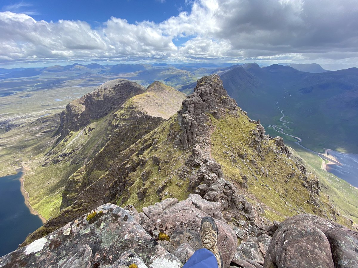 martinguckian's tweet photo. An Teallach you were amazing #Munros https://t.co/k5otUFYtJF