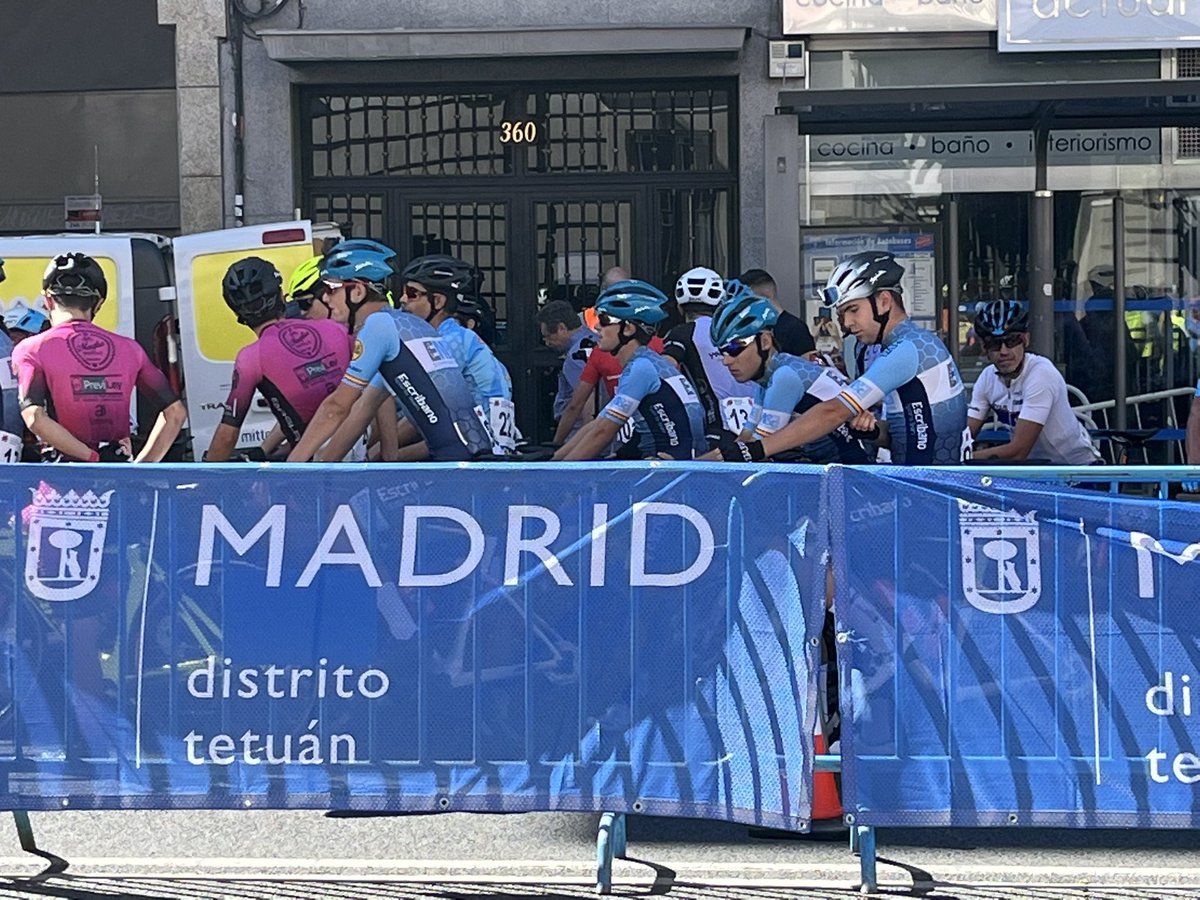 Salida en Tetuán con una buena representación del equipo. 

<a href="/EscribanoTeam/">Escribano Sports Team</a> 
<a href="/BHBikesSA/">BH Bikes</a> 
<a href="/GoldNutritionES/">GoldNutrition</a> 
<a href="/SPIUKSportline/">SPIUK</a>