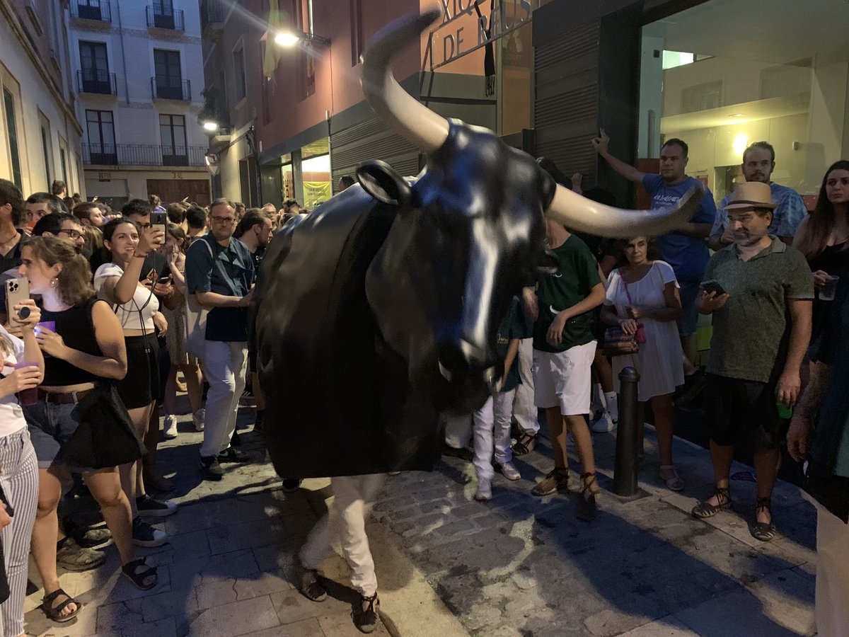 #SantPere2022 | Diari de batalla: Dia 2 || Esmorzar, Tronada extraordinària, vermut a La Palma, Diada de <a href="/xiquets/">Xiquets de Reus</a> i Correbous d’ <a href="/elboudereus/">Bou de Reus</a>