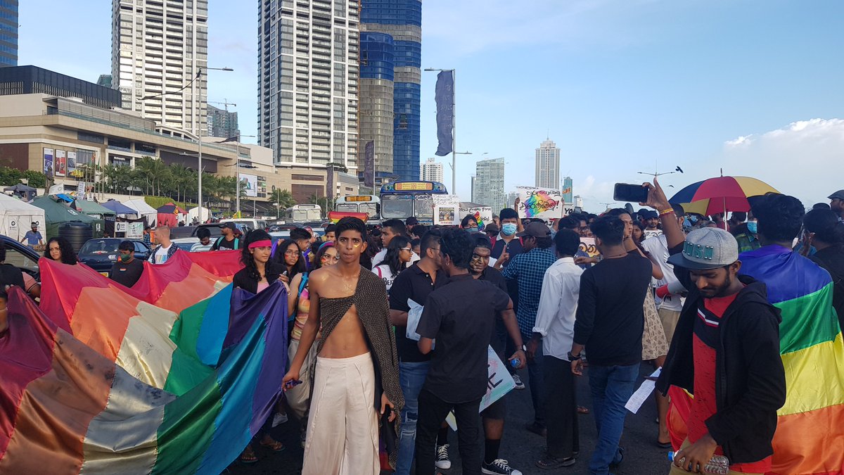 pasan (@pasanghe) on Twitter photo 1/ 🧵 of some thoughts from Colombo's first-ever Pride March, held on June 25, 2022.
#Pride #PrideMonth #ColomboPride  #GotaGoHome2022 #lka 1/ 🧵 of some thoughts from Colombo's first-ever Pride March, held on June 25, 2022.
#Pride #PrideMonth #ColomboPride  #GotaGoHome2022 #lka