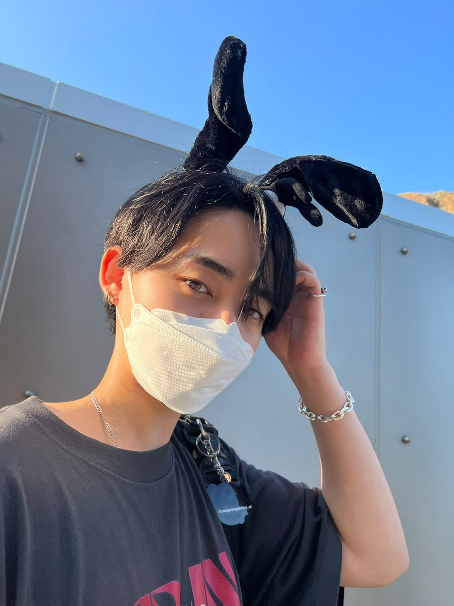 aymmm_cby's tweet photo. Disneyに行きました🙂 https://t.co/cUIUwmvrh1