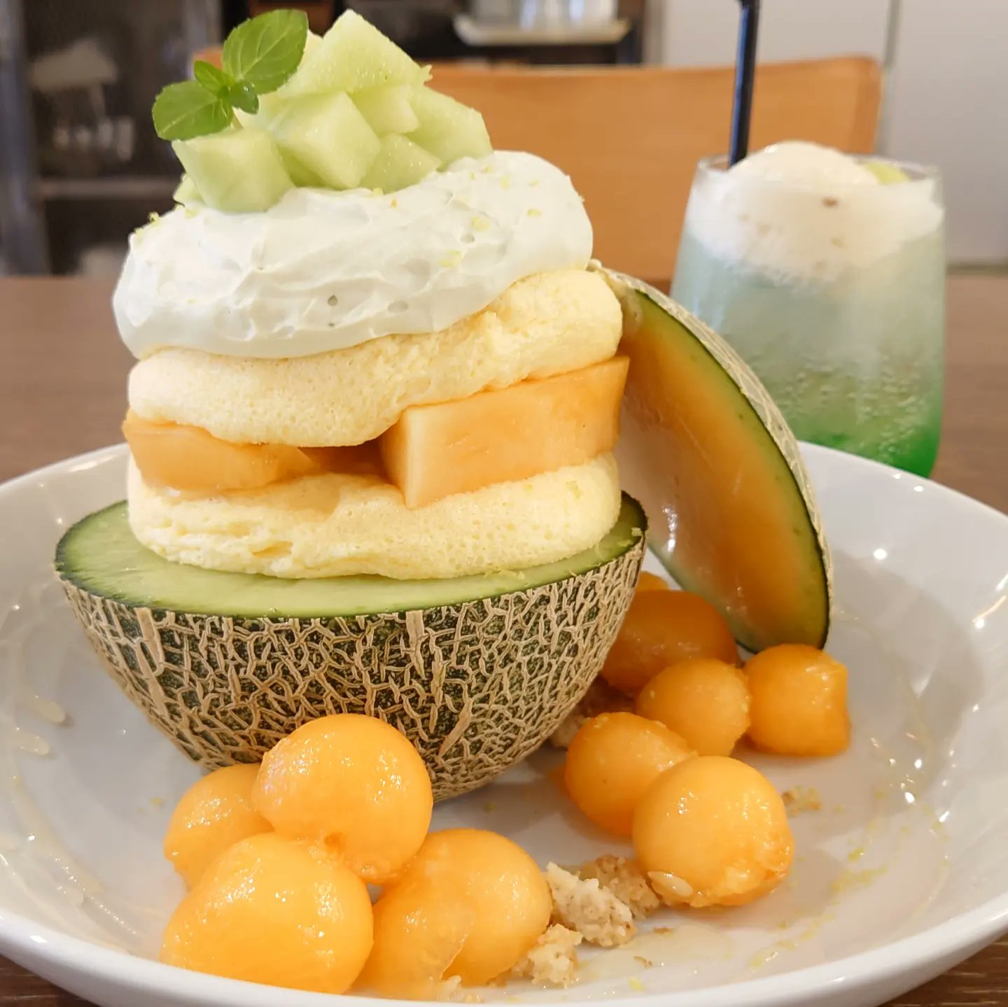 L ԅ ԅ フリッパーズ 吉祥寺 吉祥寺カフェ 吉祥寺グルメ 下北沢 下北沢カフェ 下北沢グルメ 自由が丘 自由が丘カフェ 自由が丘グルメ 渋谷 渋谷カフェ 渋谷グルメ パンケーキ めろん メロン カフェ 東京カフェ カフェ巡り カフェ