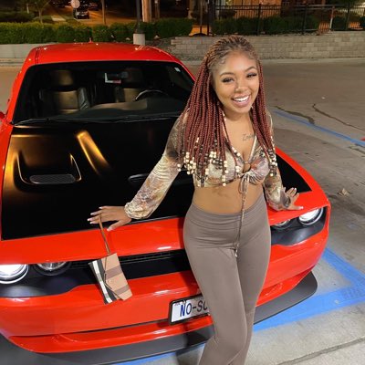 codeenameenya's tweet image. #NewProfilePic