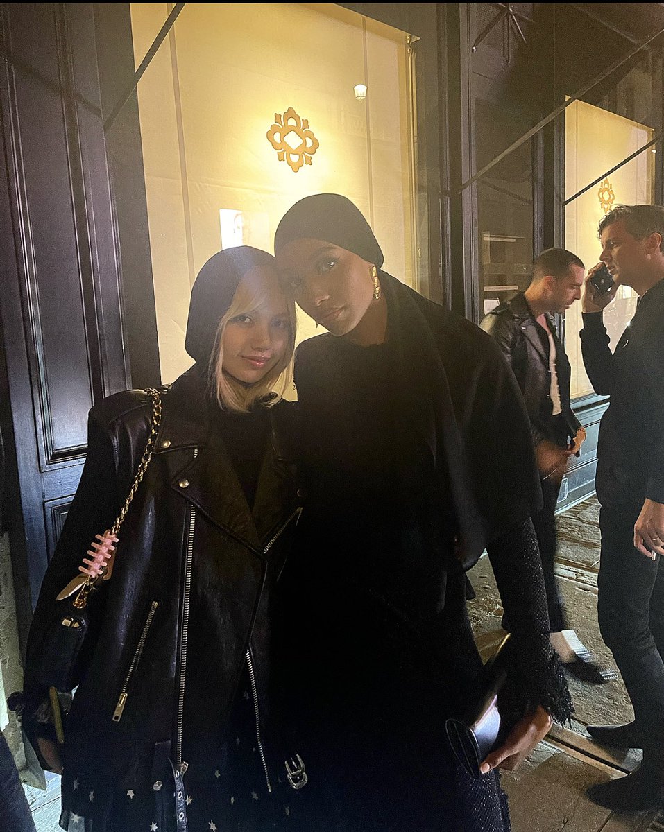 iikrxm's tweet photo. More pics for the fandom🖤 https://t.co/3CaJ78QAgW
