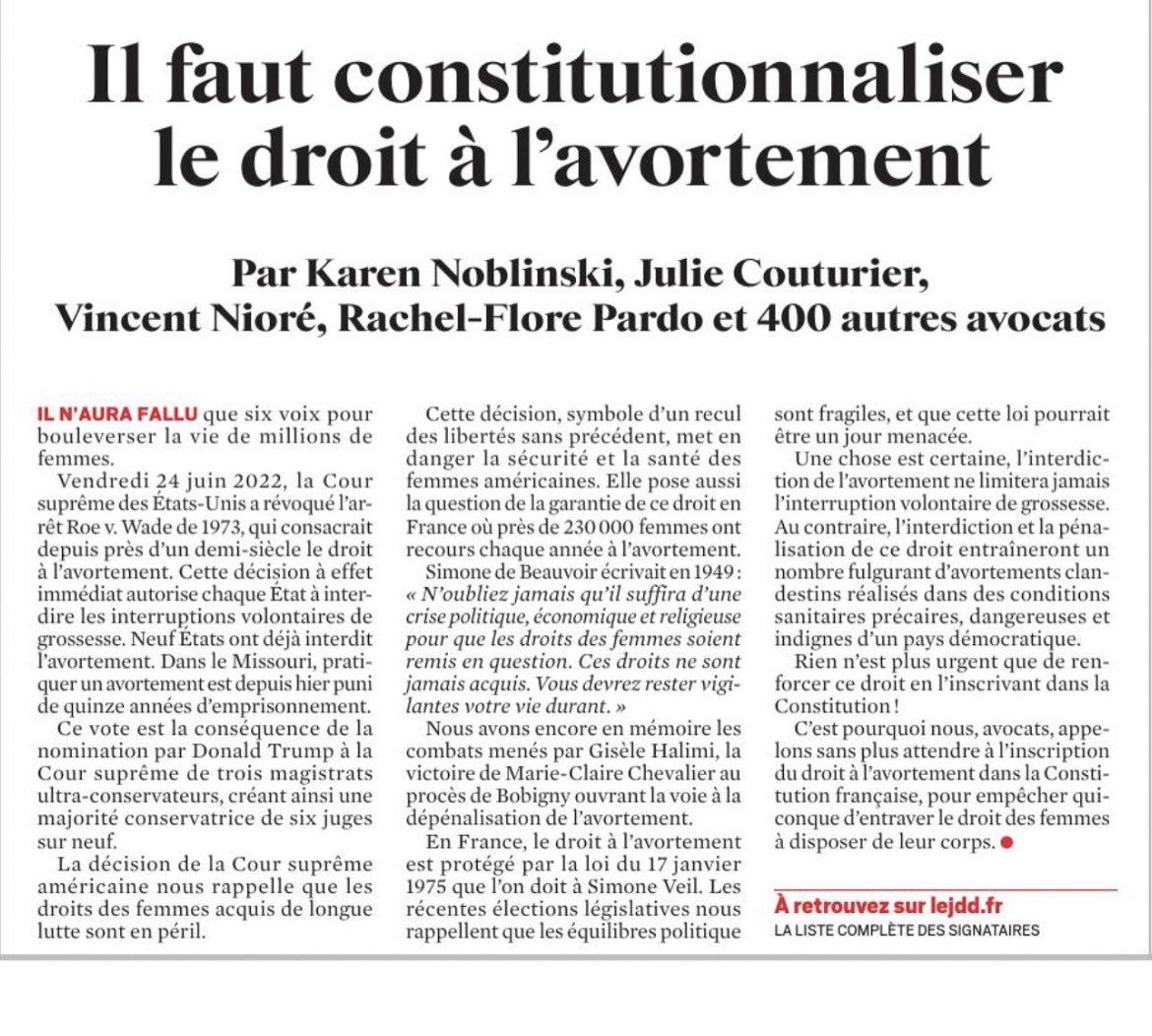 A la suite de la révocation de l'arrêt Roe v. Wade de 1973, qui consacrait le droit à l'avortement aux USA, plus de 400 #avocats, appellent à l'inscription
du droit à l'avortement dans la Constitution, pr empêcher quiconque d'entraver le droit des femmes à disposer de leur corps.