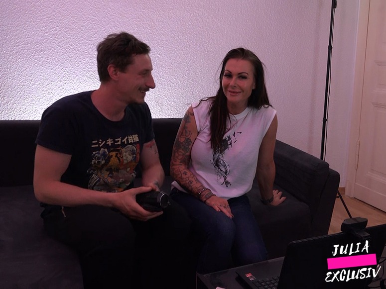 Big7Babes's tweet photo. Pornstar @JuliaExclusiv hat ein dirty Video online.
Watch here: https://t.co/J2ccyEbL97 https://t.co/rF9nmCFtnD