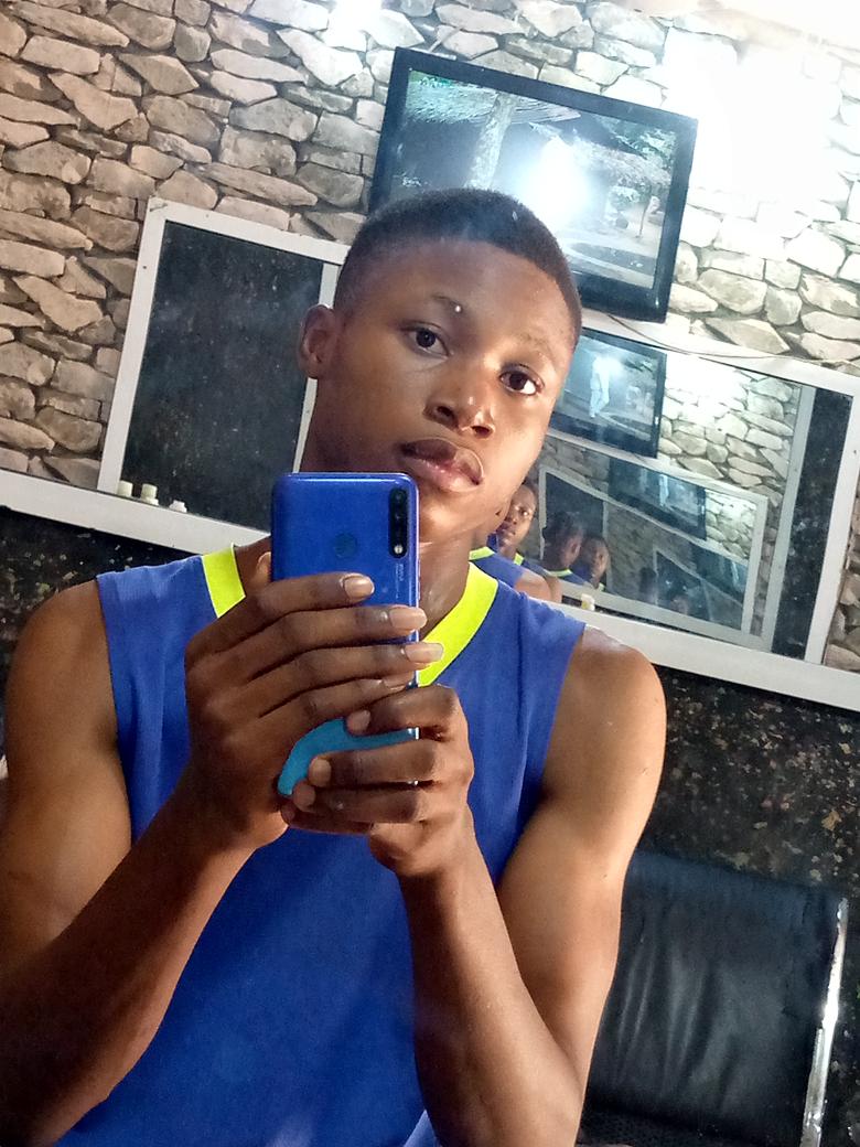 Emy Diamond tweet media
