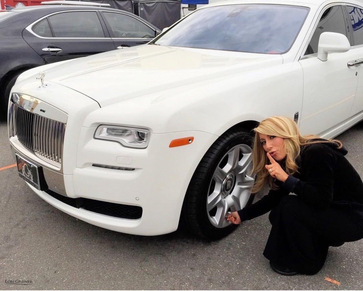 LoriGreiner's tweet photo. Should I let the air out of this tire? Can you guess whose car this is?

#SharkTank #Car https://t.co/3oCRcZ3BDp