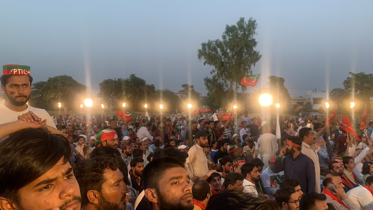 Jalsagah right now!

Crowd waiting for <a href="/ImranKhanPTI/">Imran Khan</a> 

#PP170 #PTI