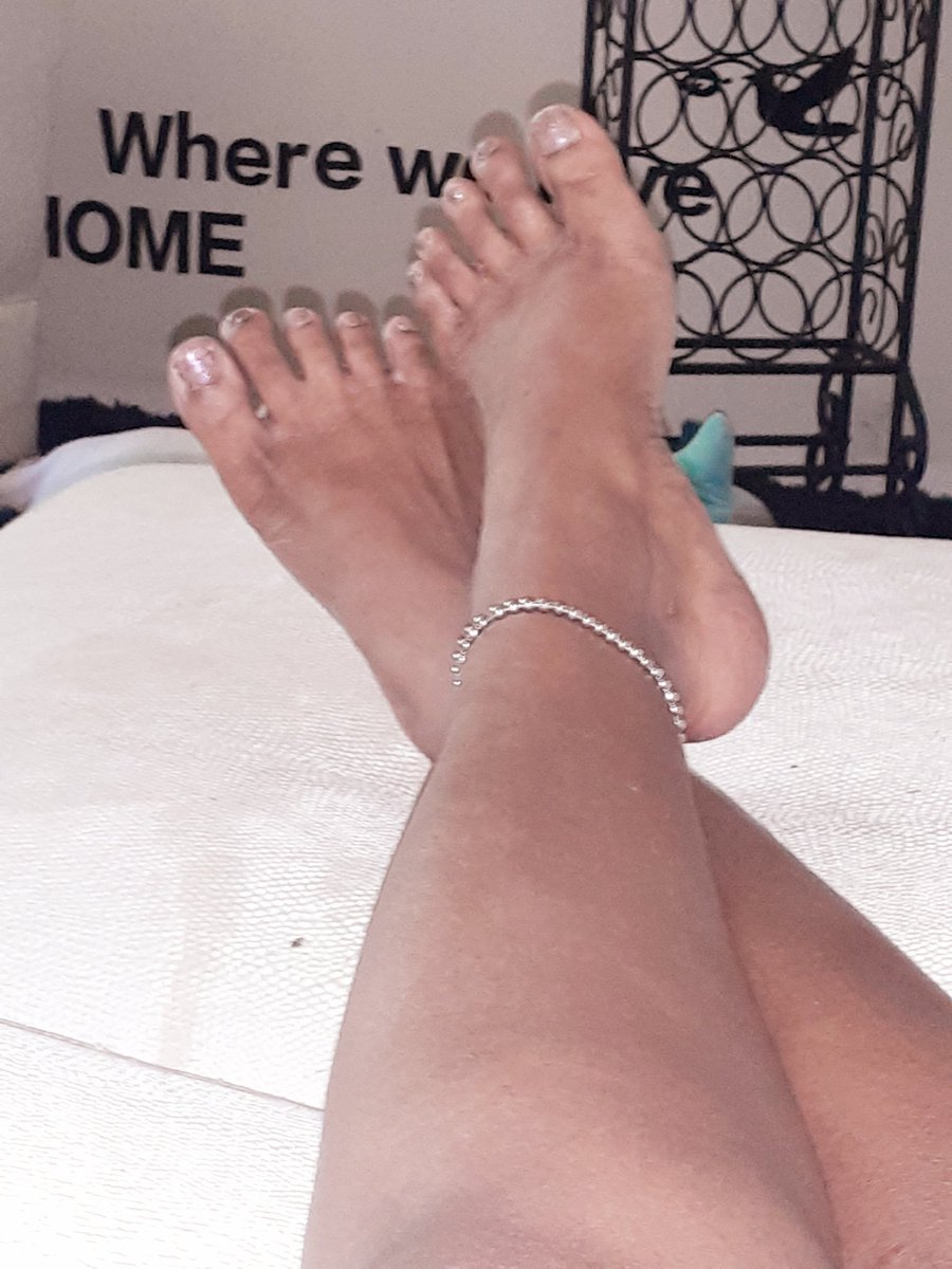 QuNilo1111's tweet photo. I need some TLC show The #QueenofSpades♠️ some 🥰🤗🤑👣 https://t.co/2pgPGaBWXv