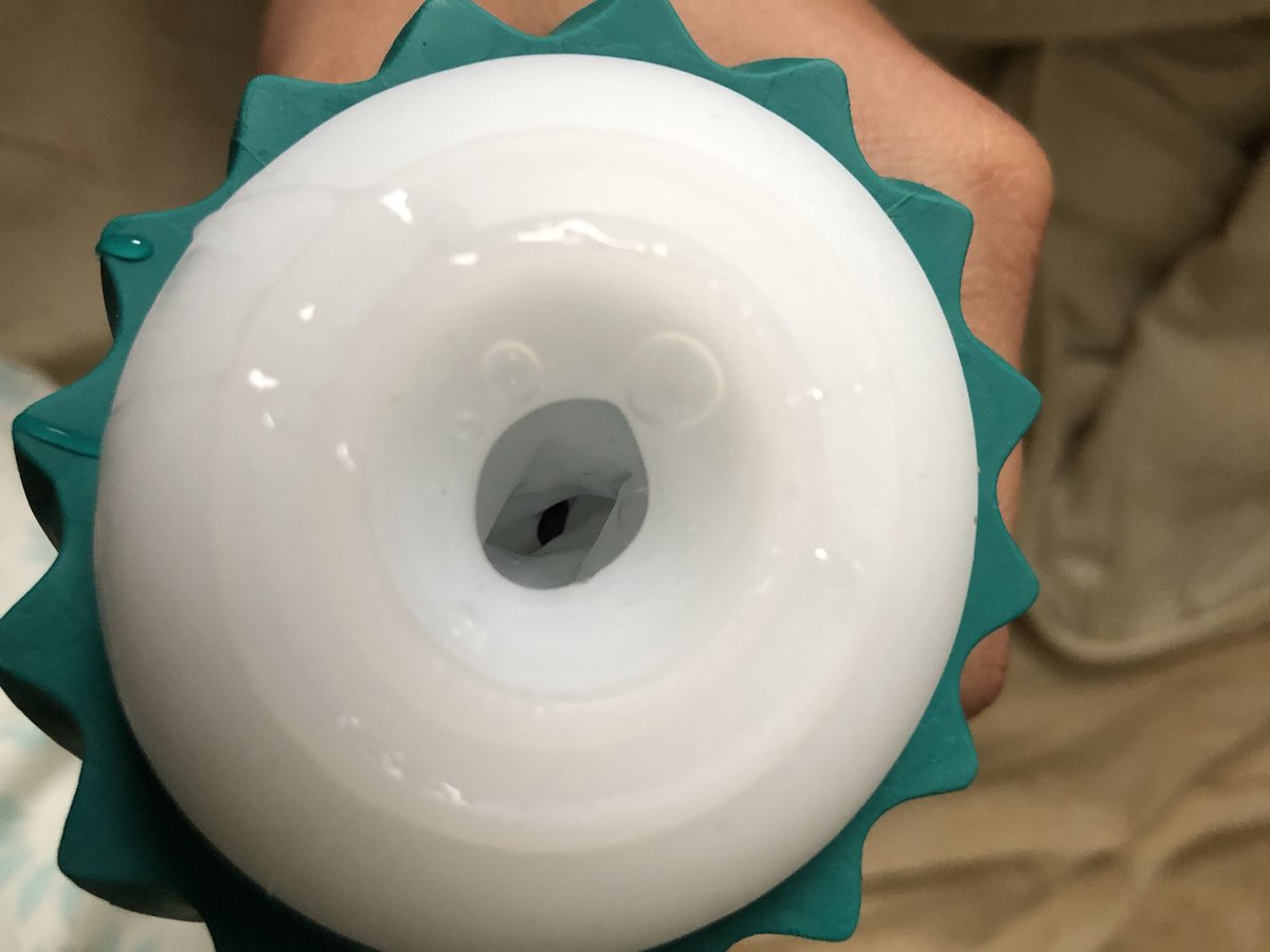 Tenga 最新螺旋吸吮飛機杯 &amp; 抽獎
心得全文 wetboy.io/2022/06/26/moo…

一個像是生嫩待調教，有的時候會出點意外但又能服貼成你的形狀。另一個則是細緻柔順的肉穴，準備好，好幹不用想太多

輪流交替幹，爽

抽獎方式：
1、留言你對哪一個有興趣，tag 一友人

710 抽2組，分享數每超過10，就多增加一組