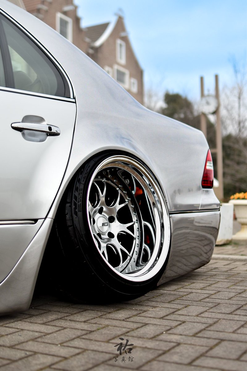 20crown5000's tweet image. 改めて、VIPスタイルの見開きおめでとう🎊㊗️
特に四枚目はくそエロい😍❤️‍🔥
@haji623 
#LS430
#pitinnegishi 
#tdemand