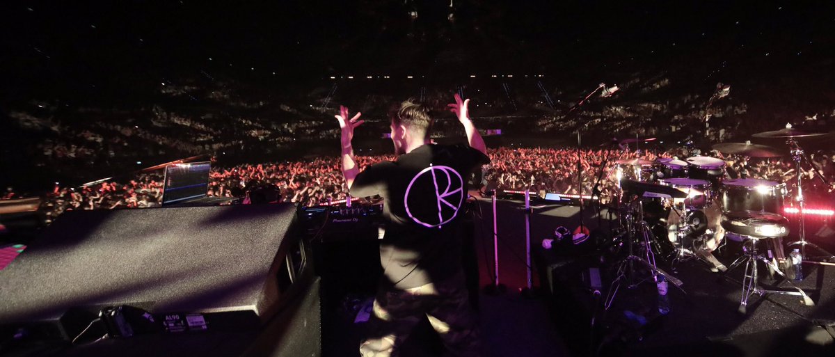 Louisjread's tweet image. The Ahoy in Rotterdam a few weeks back 🖤