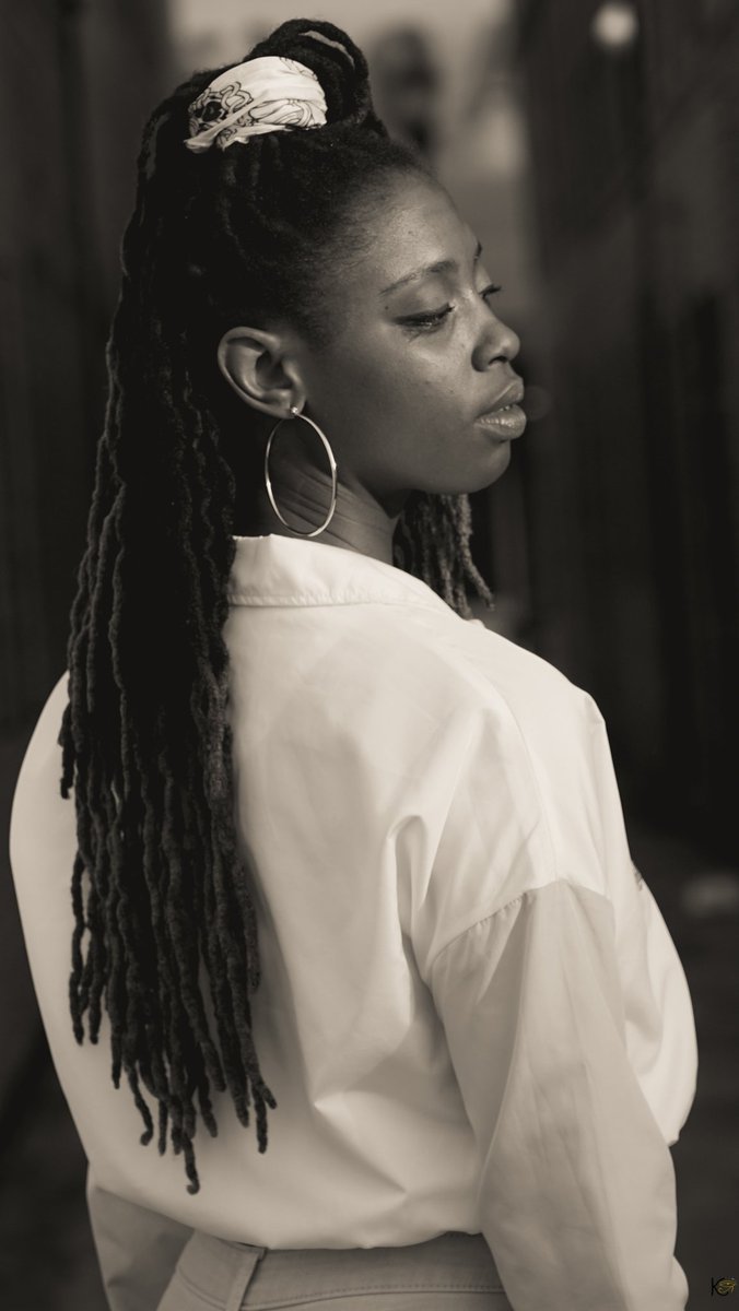 KGtheArTist's tweet photo. #kgeevision #photography #BlackGirlMagic #blackandwhitephotography https://t.co/AFaxy5A79G