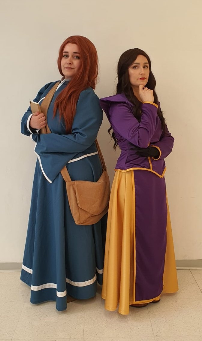 Ainoabg's tweet photo. Jasnah and Shallan from StormlightArchive @BrandSanderson @NovaCiFi Gracias a @EvilAFM por descubrirme esta saga ❤️ #JasnahKholin #ShallanDavar #StormlightArchive #cosmere #cosmerecosplay https://t.co/XyBgvVXsBi