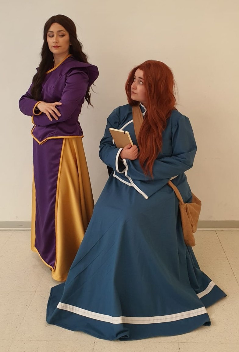 Ainoabg's tweet photo. Jasnah and Shallan from StormlightArchive @BrandSanderson @NovaCiFi Gracias a @EvilAFM por descubrirme esta saga ❤️ #JasnahKholin #ShallanDavar #StormlightArchive #cosmere #cosmerecosplay https://t.co/XyBgvVXsBi