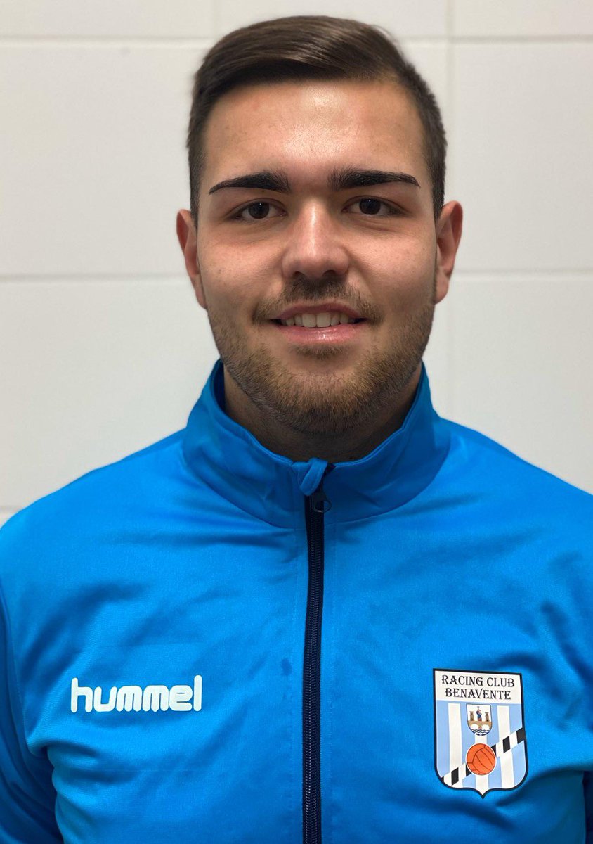 racingbenavente's tweet photo. 🌈 Cumpleaños ❗️
💎 Hoy hace 26 años ...
Alexander , jugador del Aficionado 🎉🎉felicidades !!!! 🎁🎁
#juntosnuestrocorazonlatemasfuerte
#proyecto3.0 https://t.co/1v6YvTKv4x