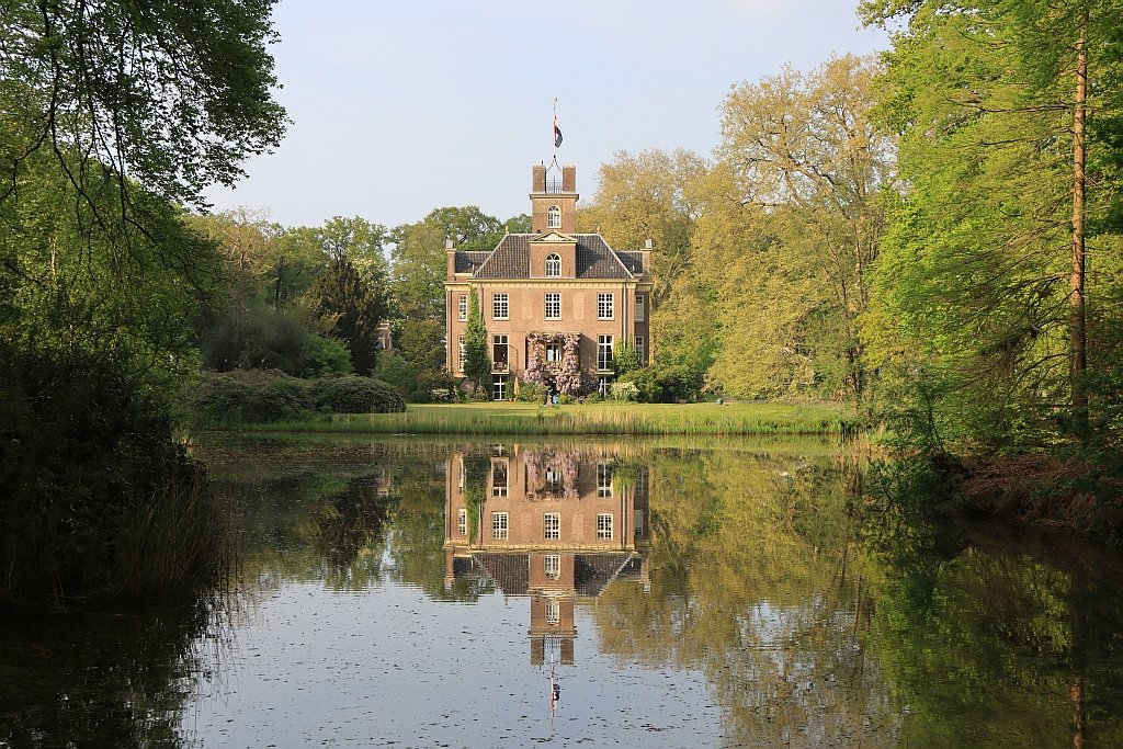 Kasteel Oldenaller #Putten #Gelderland #Nederland #GroetenUitHolland #Fotografie #Canon #EOS90D. Stuur je mooiste Nederland foto naar 
<a href="/GroetUitHolland/">Groeten uit Holland</a>.