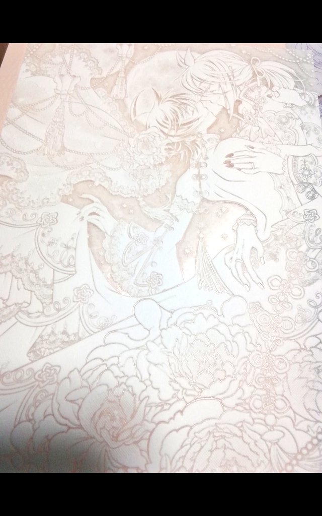 くるりやさんから色々届いたよシリーズだよ
アズイルご成婚セットすごい……!私のカメラだとパチカの加工の凹凸がなんもわからん過ぎて申し訳ない!!めっちゃきれいなんですけども〜〜!?すごい…!くるりやさんこまかい……!芸術すぎる……! 