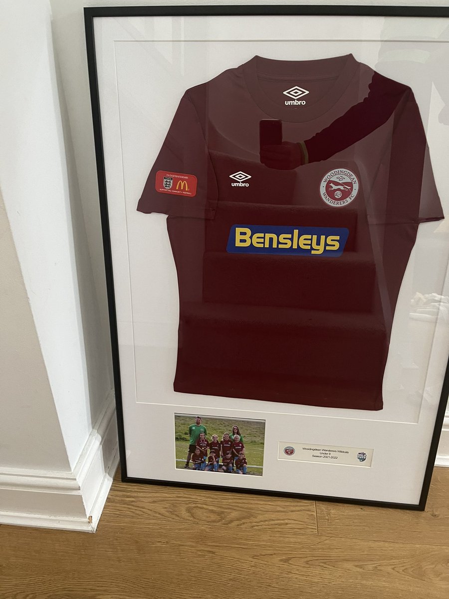 Big shout out to <a href="/BTNGirlsFooty/">Woodingdean Wanderers Wildcats</a> well done this year on a great season and thank you for the framed shirt #woodingdeanwildcats #woodingdeanwanderers #girlsfootball #Brighton #proudsponsors