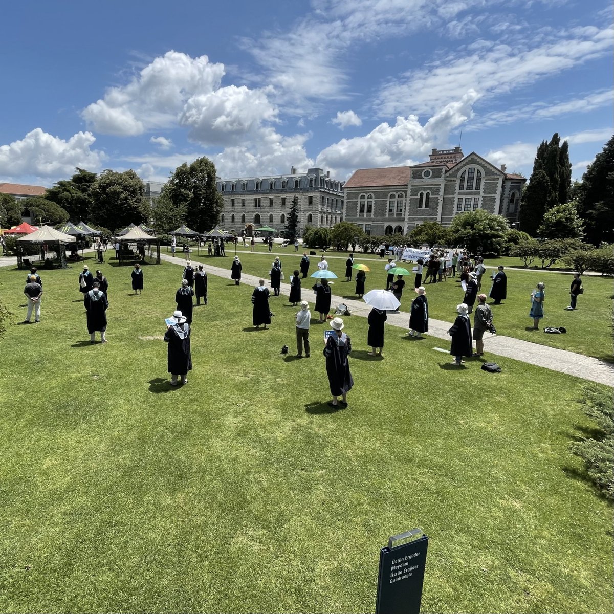 366. nöbet: Spor bayramının başlangıcı ve Future of the University konferansının bitişi ile çakıştı. 
📷@yunusunbabası