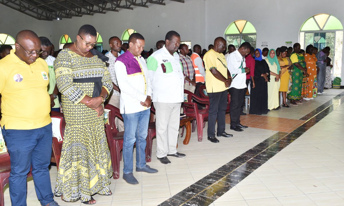 WilliamsRuto's tweet image. Joined the people of Kaloleni for Sunday service at the Pentecostal Evangelistic Fellowship of Africa (PEFA) Mariakani, Kilifi County.