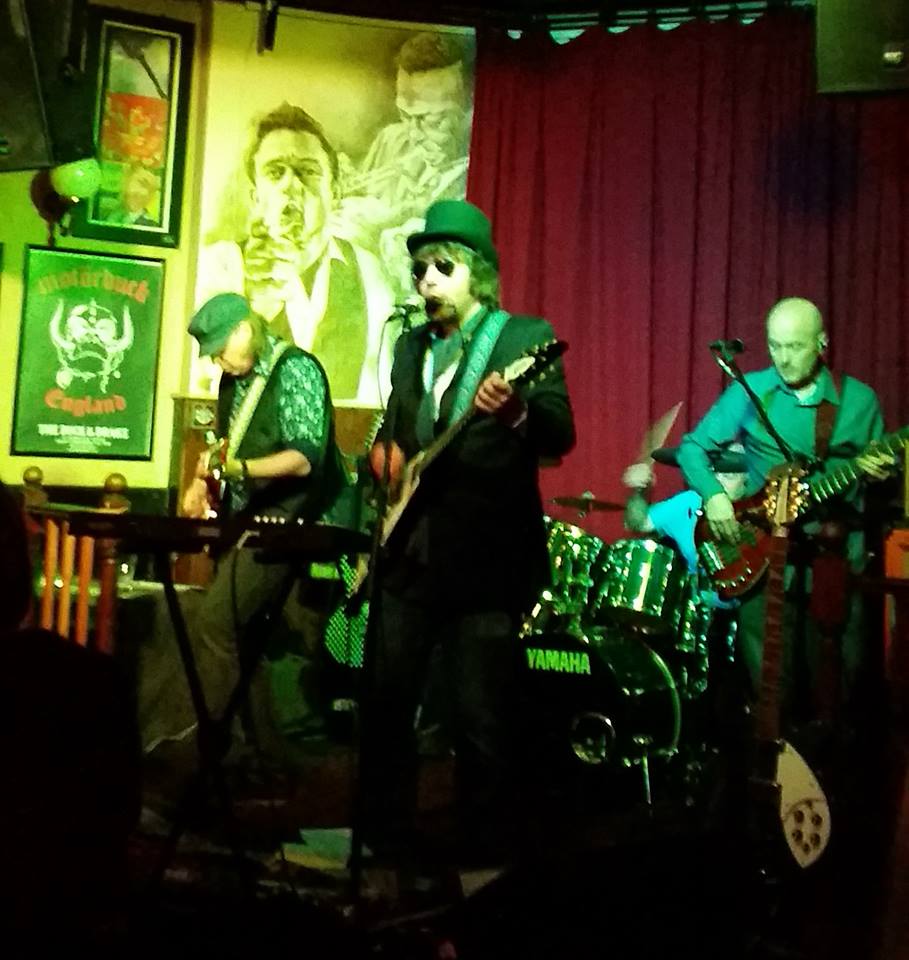 TomPettyUK's tweet photo. TODAY at 6pm sharp!! The Petty Heartbreakers [TOM PETTY TRIBUTE] play on Sun 26th June at The Duck &amp; Drake, 43 Kirkgate, LEEDS, LS2 7DR.  #TomPetty #Tribute #TomPettyTribute #Leeds #DucknDrake @DucknDrakeLeeds https://t.co/FQtzs6YF6u