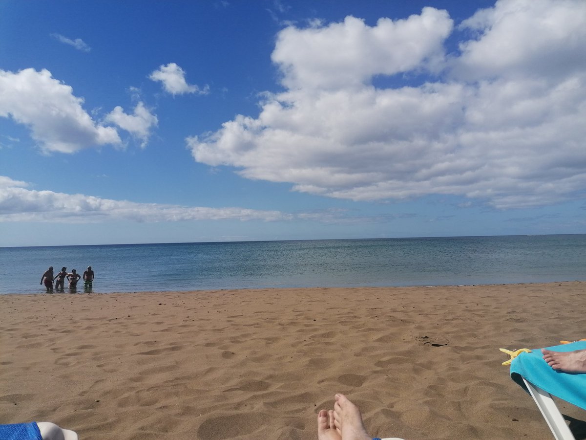 Hab ewig nix gepostet. Bin im Urlaub. Tschüüüß

#Lanzarote #Urlaub #Spanien