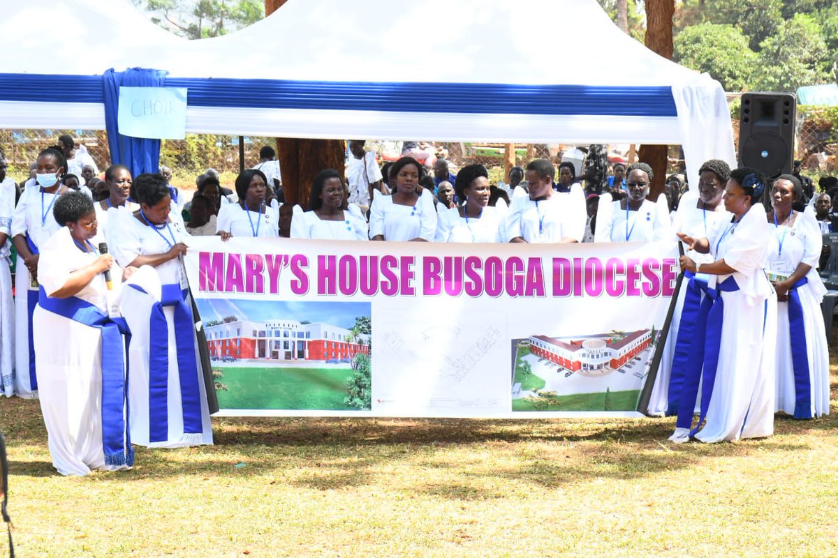 millybabalanda's tweet photo. I have represented H.E the President @KagutaMuseveni at the fundraising of St. Mary's House for Mother's Union of Busoga Diocese construction at Bugembe, Jinja. H.E contributed Shs80m cash and appealed to clergy to be ambassadors of PDM. BMB https://t.co/TlChpWISYW