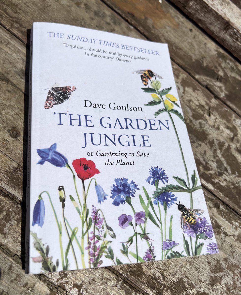 naturenotes's tweet photo. Essential reading for any gardeners out there or any one who cares about wildlife, what we grow and what we eat. However big or small your plot or even plant pot. @DaveGoulson #gardening #wildlife https://t.co/GglorBkoZw