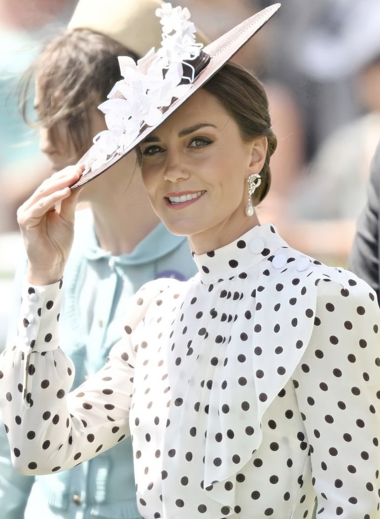 BRFguards's tweet photo. Prince William: Ladies &amp; gentlemen,
My wife
My bestfriend
My anchor https://t.co/tCT2lhT2fx